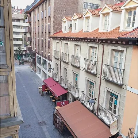 Apartamento Teranga: Piso En Plaza Mayor De *