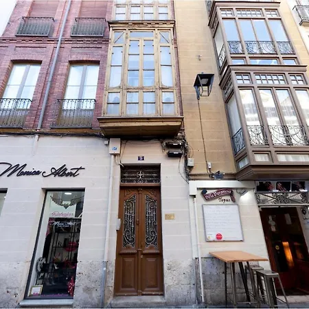 Teranga: Piso En Plaza Mayor De Apartamento Valladolid
