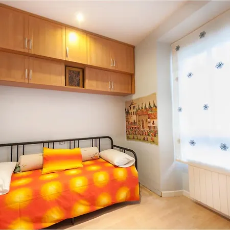 Teranga: Piso En Plaza Mayor De شقة